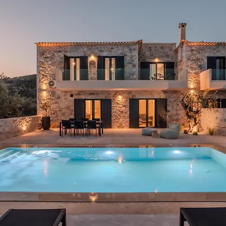 Maluna - Serenity Soulscape Villa
